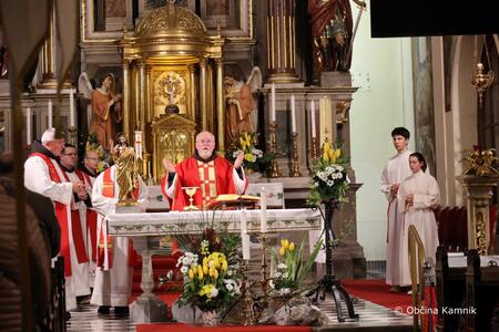 SPOMINSKA MAŠA ZA POKOJNE PROFESORJE, DIJAKE TER ZAPOSLENE GIMNAZIJE IN SREDNJE ŠOLE RUDOLFA MAISTRA KAMNIK